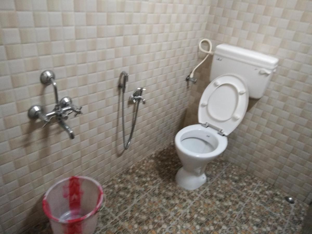 Maniis Homestay Vālpārai Екстериор снимка
