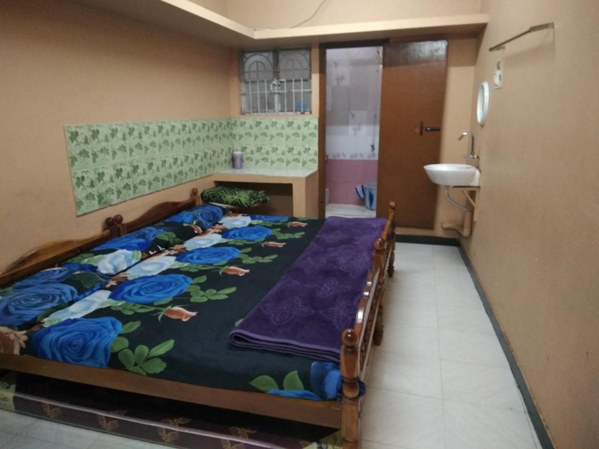 Maniis Homestay Vālpārai Екстериор снимка