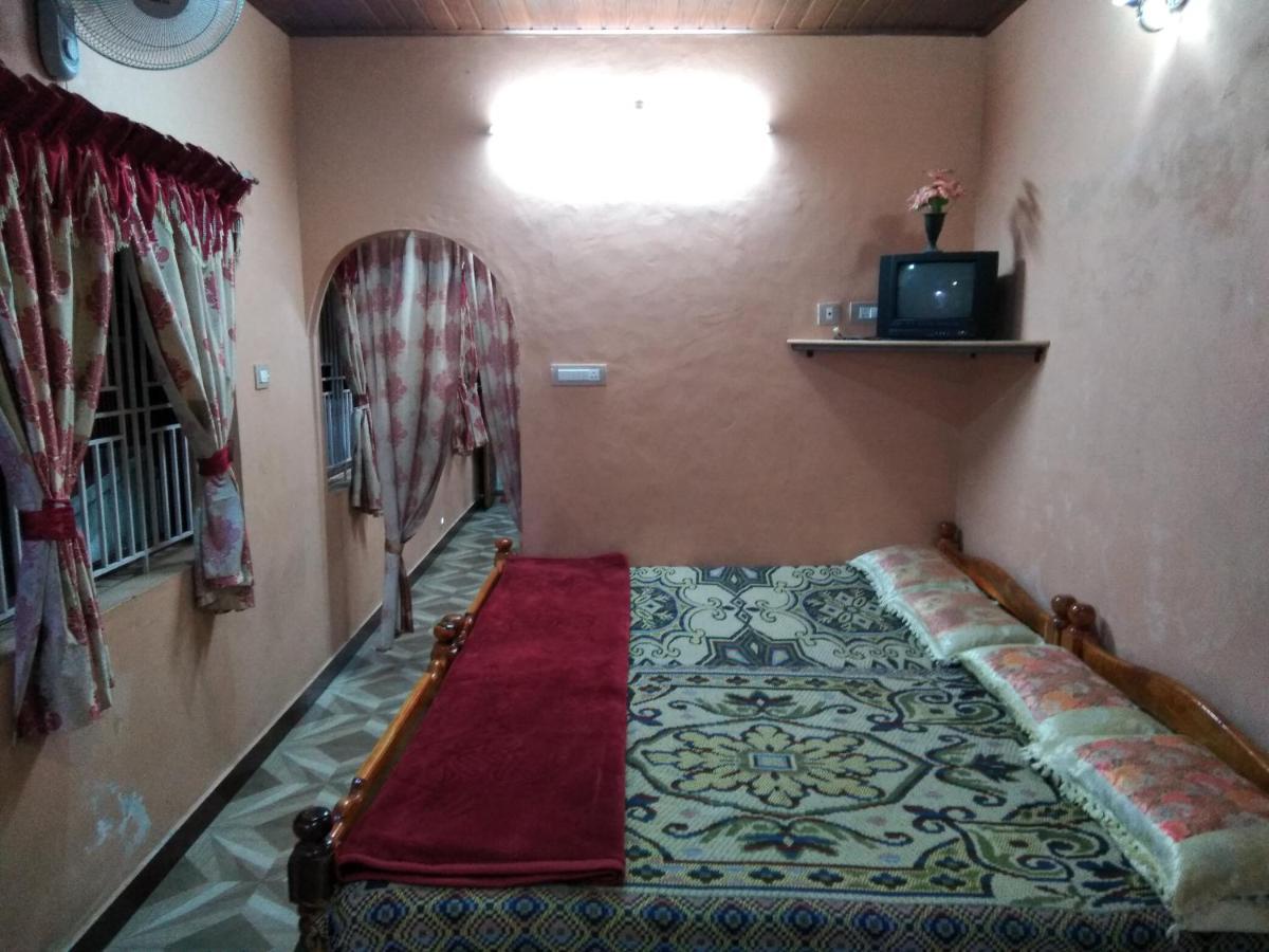 Maniis Homestay Vālpārai Екстериор снимка