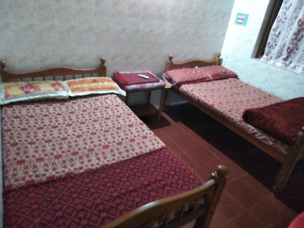 Maniis Homestay Vālpārai Екстериор снимка