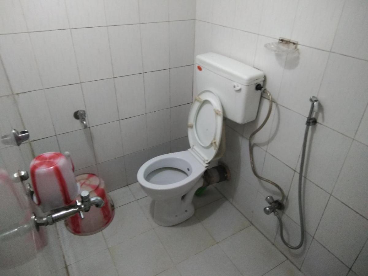 Maniis Homestay Vālpārai Екстериор снимка